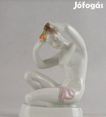 Aquincum porcelán térdelő női akt virággal jelzéssel