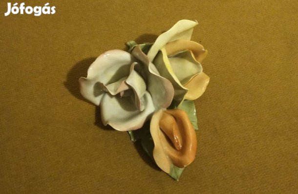 Aquincum rózsa (porcelán dísz)