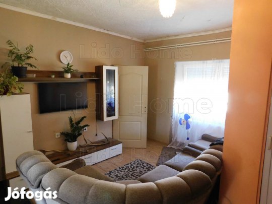 Ár csökkenés! Kényelmes családi ház Balatontól 10km-re!