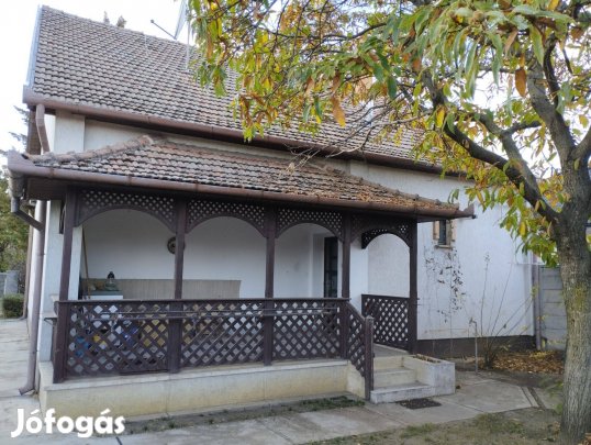 Ár értékben jó ház Csanádapácán eladó