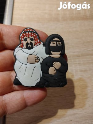 Arab férfi és nő viseletben -hűtőmágnes