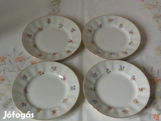 Arabia finn virágos törtfehér színű süteményes tányér ( 4 db. )