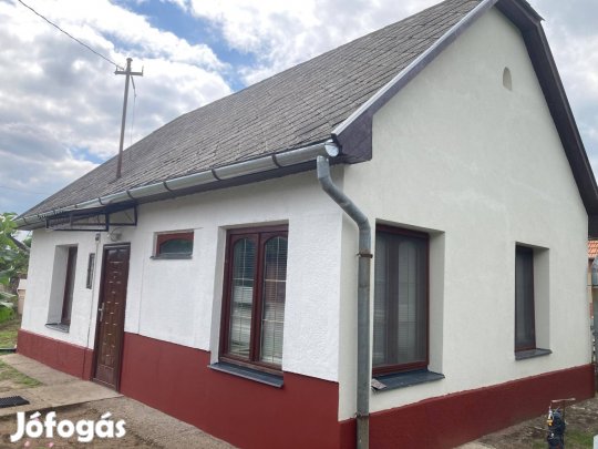 Aradványpusztán eladó tanya