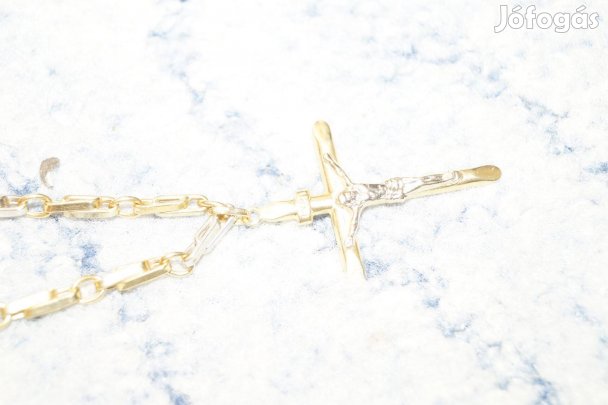 Arany Nyaklánc Krisztus Medállal 10g Egyedi Design