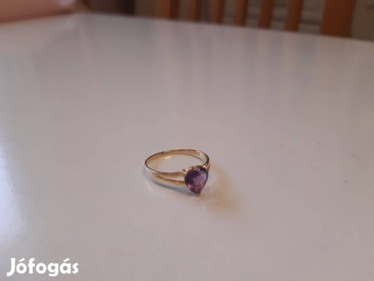 Arany gyűrű ametiszt kővel