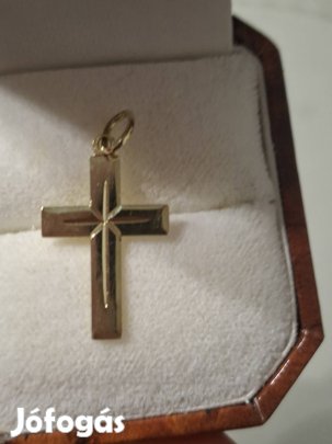 Arany kereszt medál