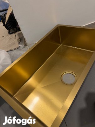 Arany mosogatótálca