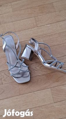 Arany szandál 37-es