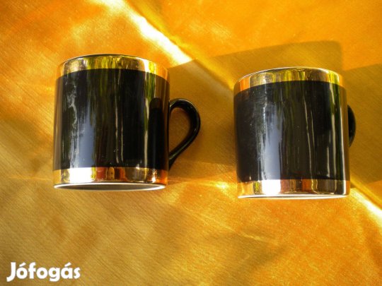 Arany szegélyes kávés csészék párban