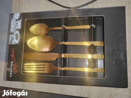 Arany színű evőeszköz készlet