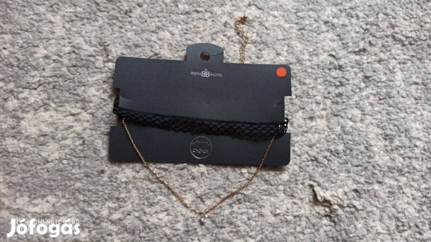 Arany színű fém, fekete csipke bizsu nyaklánc (choker nyaklánc)