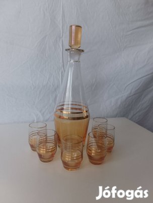 Arany színű pálinkás készlet