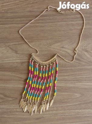 Aranyozott gyöngyös-tollmintás nyaklánc