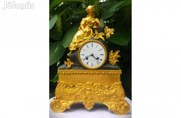 Aranyozott kandallóóra