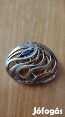 Aranyozott pierre lang jelzésü bross