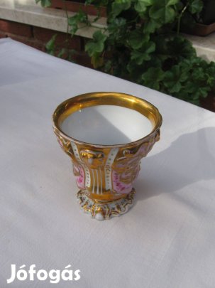 Aranyozott pohár - vitrintárgy