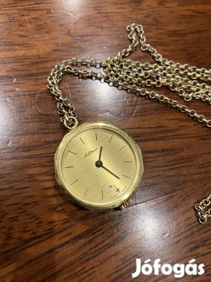 Aranyozott svájci női óra