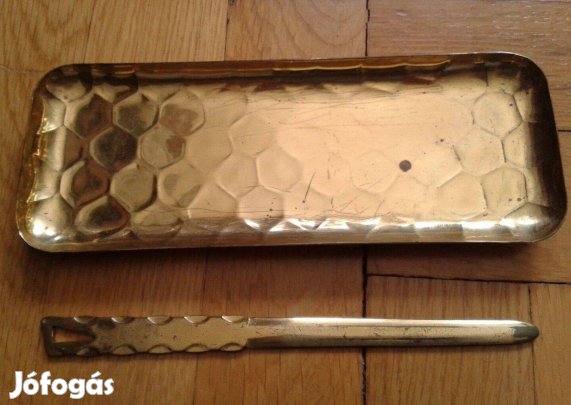 Aranyszínű fém írószertartó írószer levélbontó késsel