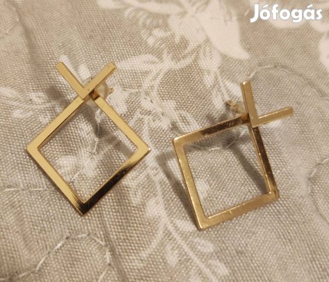 Aranyszínű háromrészes fülbevaló