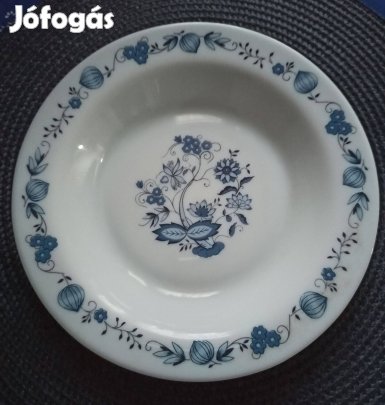 Arcopal kék hagymamintás étkészlet eladó, hibátlan állapotban