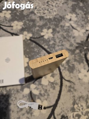 Arena powerbank bambusz 