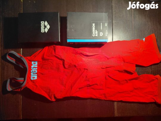 Aréna úszó dressz újszerű eladó.