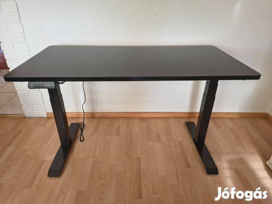 Arenaracer ART1600X állítható magasságú asztal