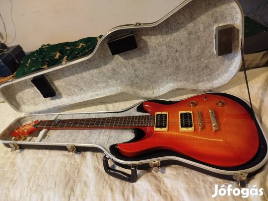 Aria pro II elektromos gitár SKB kemény forma tokkal .