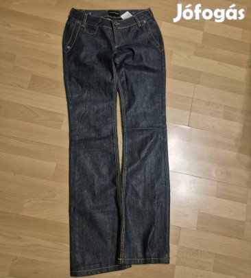 Armani 26-os farmernadrág