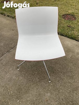 Arper Catifa design szék