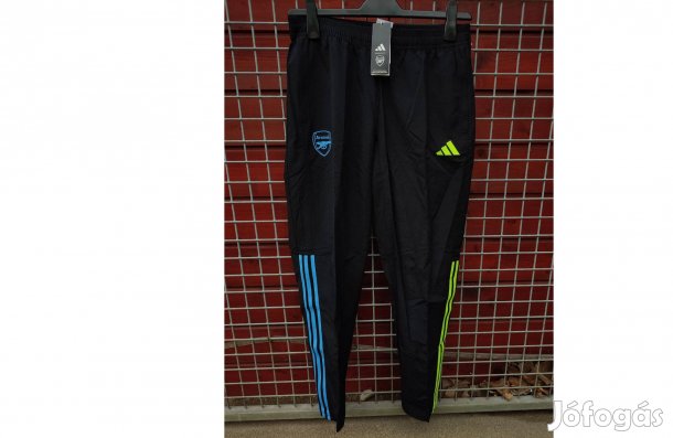 Arsenal eredeti fekete adidas hosszú nadrág (M)