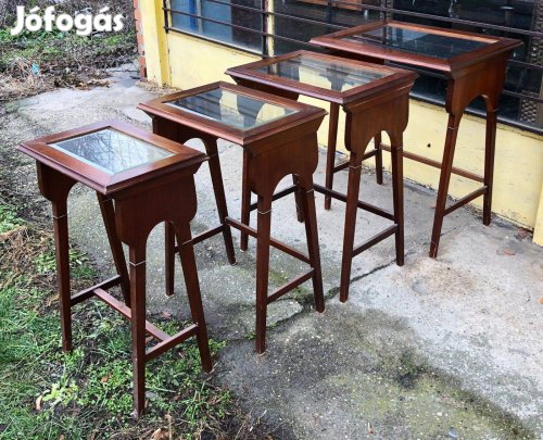 Art-Deco egymásba csúsztatható rézbetétes asztal