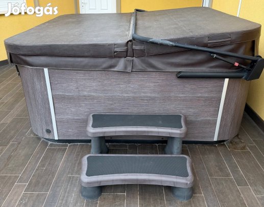 Artesian Elite Jakuzzi Dove Canyon