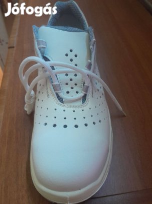 Artra Munkavédelmi Cipő