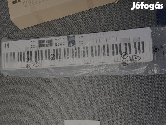 Arturia Keylab Essential 88 MK3 - White