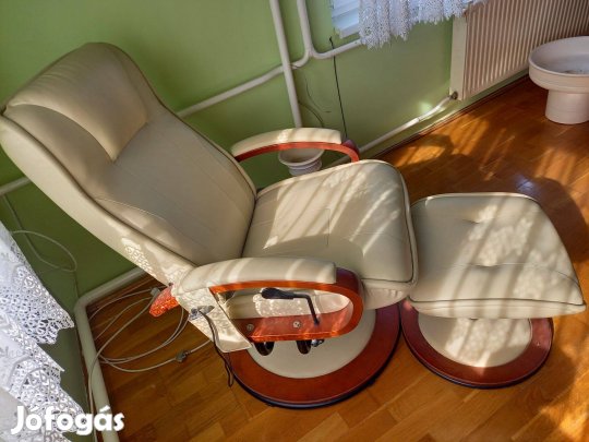 Artus 2 Prémium Relaxáció Masszázsfotel és lábtartó szett eladó