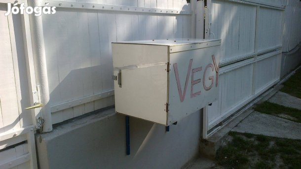 Árúfogadó aluláda ! . zárható . !