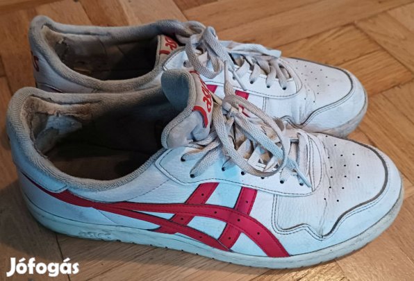 Asics 45-os (11-es) méret használtan eladó használtan tizedáron
