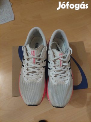 Asics Magic Speed 3 Férfi Futócipő.42.5-es