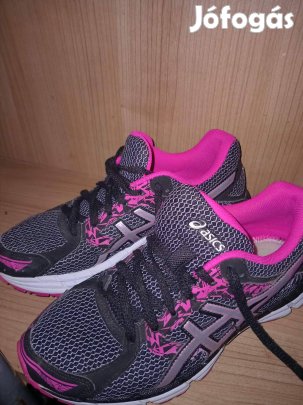 Asics minőségi futócipő 38-as