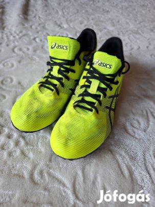 Asics szöges futócipő