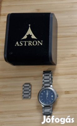 Astron 5200 titanium karóra
