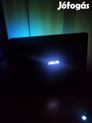 Asus Gamer Laptop i7