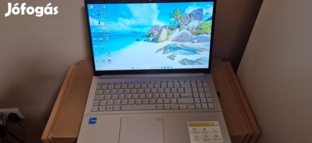 Asus Vivobook 17"