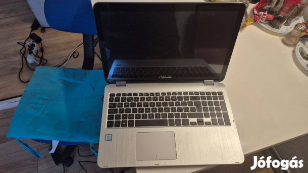 Asus -TP501Uak - Visszahajtható Érintőképernyős 15,6" -i5-7200U -8GB