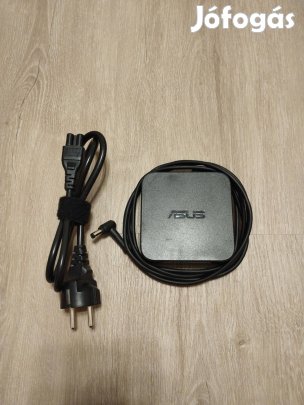 Asus laptop töltő