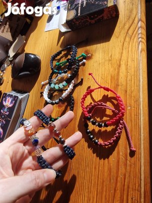 Ásvány, farkas és buddha karkötők