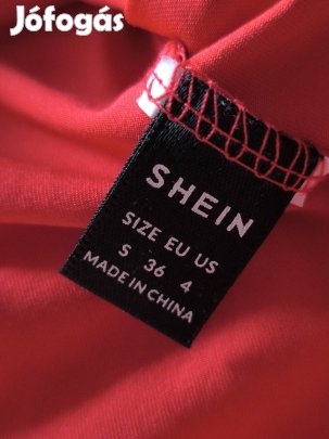 Aszimmetrikus piros felső 