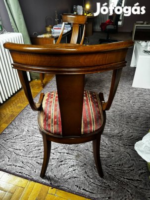 Asztal 2 szek Alpuch