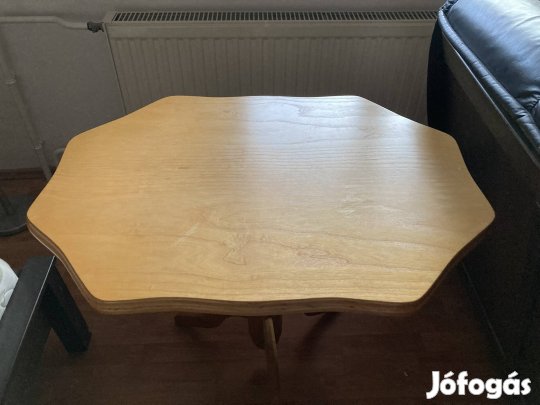 Asztal + 2 szék